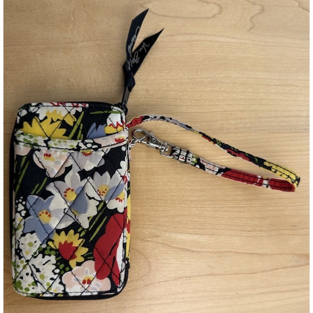 Vera Bradley Retired Floral Zip Wristlet Wallet ID Holder Coin Purse 5.5"x3.5